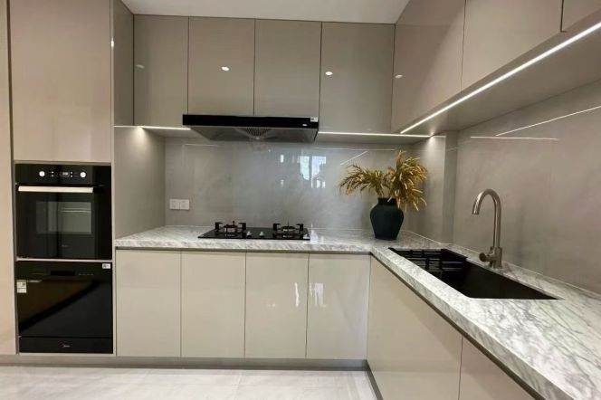 Spacious 2BR Apartment near West Bund (L11)