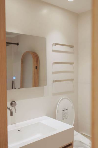 Housing image — Bathroom