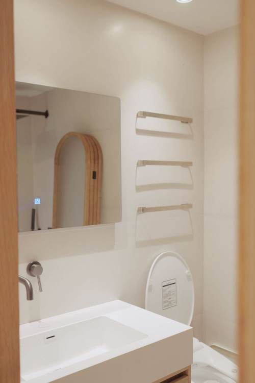 Housing image — Bathroom
