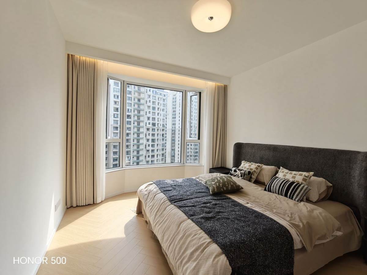 Housing image — Bedroom