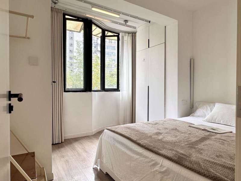 Housing image — Bedroom
