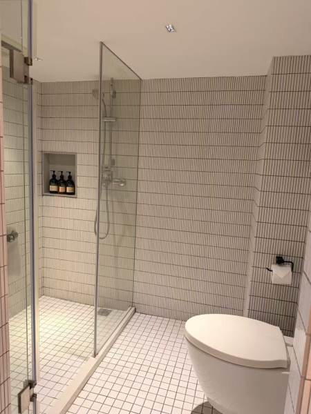 Housing image — Bathroom