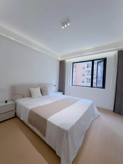 Housing image — Bedroom