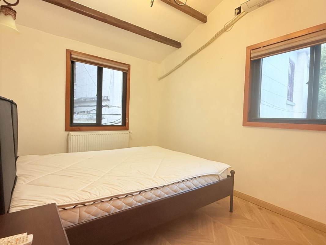 Housing image — Bedroom