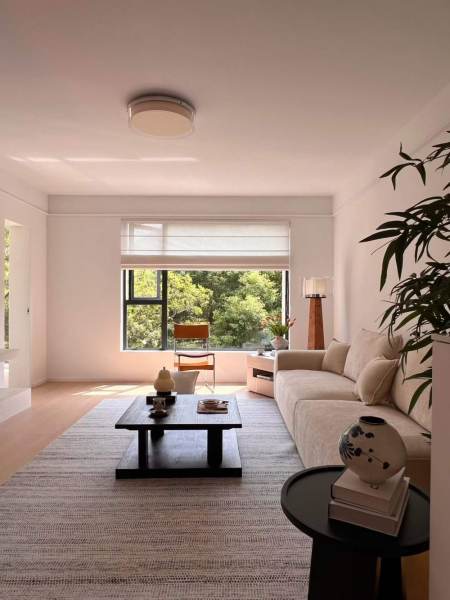 Housing image — Living Room