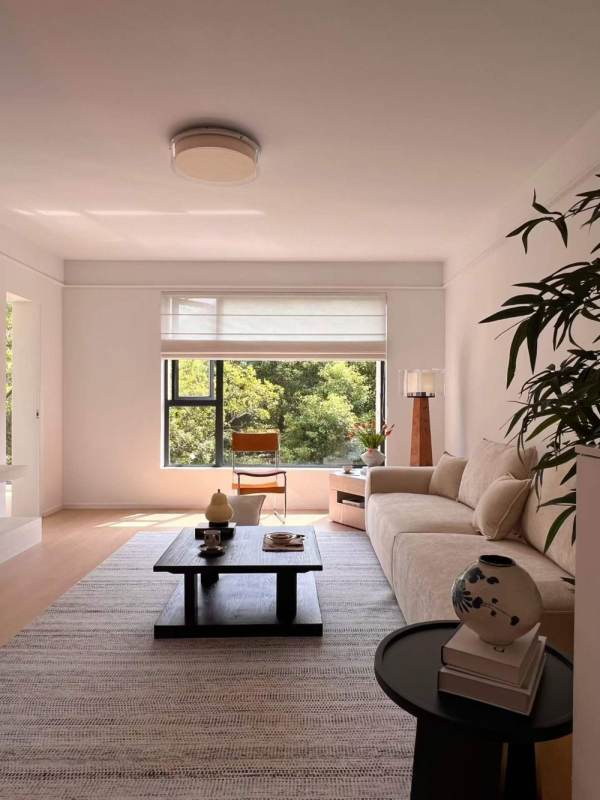 Housing image — Living Room