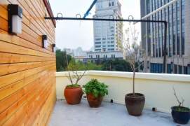 Historic 2BR Lane House near South Huangpi Road Metro with Green View (L1/L10/L13/L14)