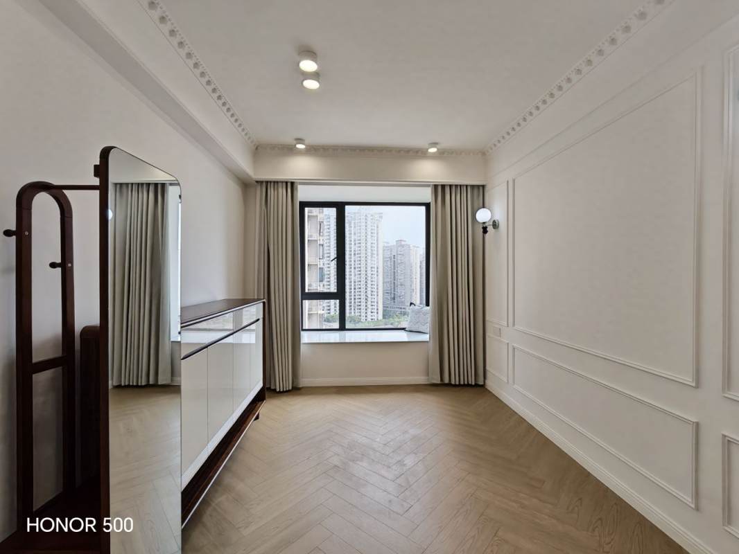 Housing image — Bedroom