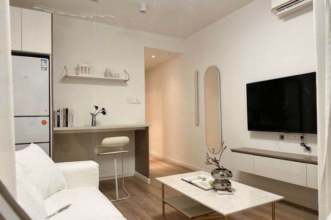 1BR Apartment in Jing'an (L7/L13)