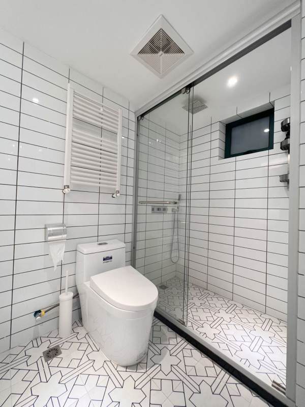 Housing image — Bathroom