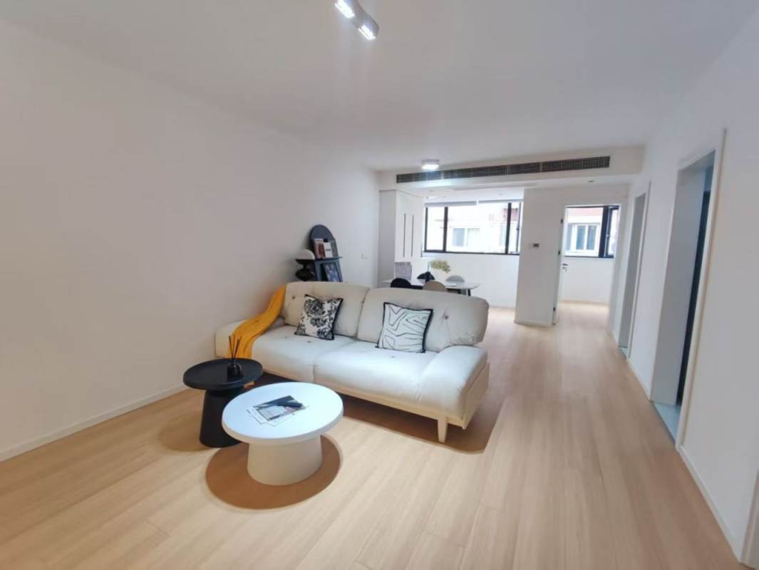 Housing image — Living Room