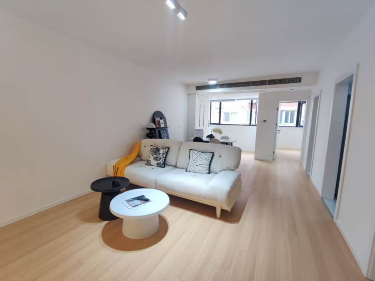 Housing image — Living Room
