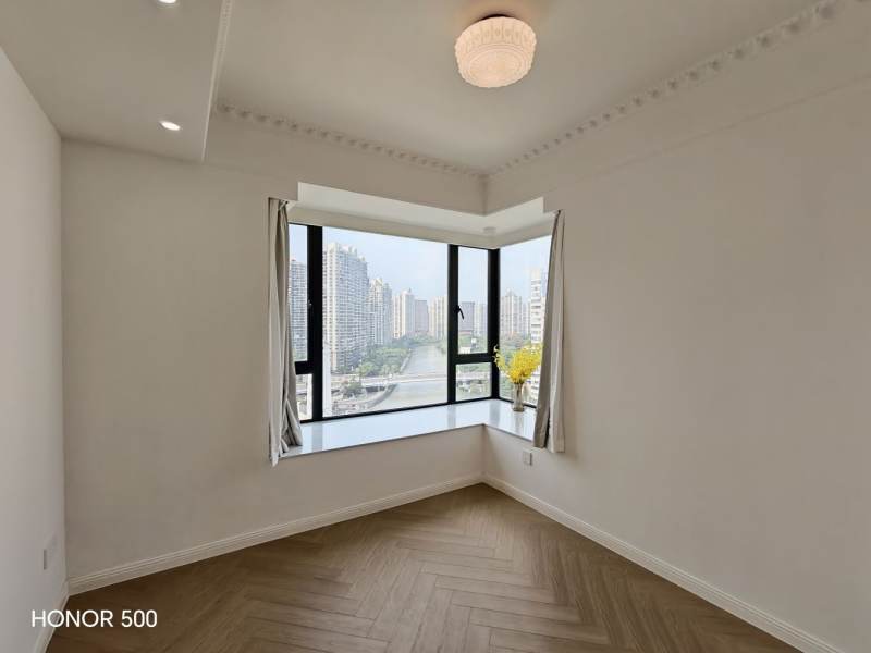 Housing image — Bedroom