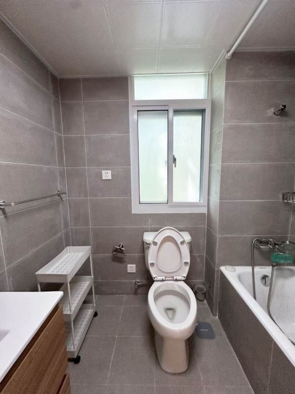 Housing image — Bathroom