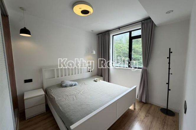 1BR Apartment in Old Xuhui (L9/L12)