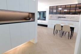 Spacious 2BR Apartment in Gubei (L10/L15)
