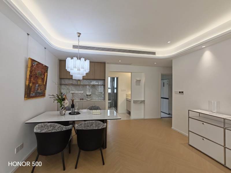Housing image — Dining Area