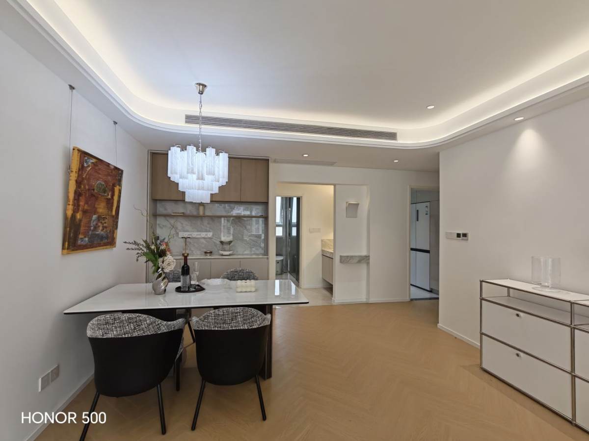 Housing image — Dining Area