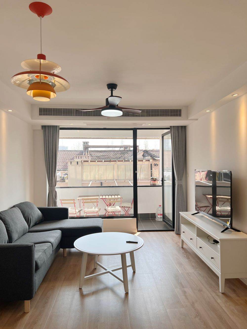 Housing image — Living Room