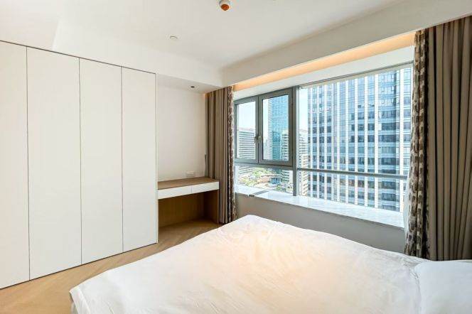 High-Floor 2BR Apartment near Dapuqiao Metro (L9)