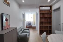 2BR Apartment near Jiashan Rd Metro (L9/L12)