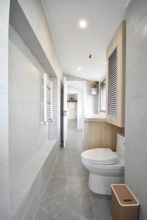 Housing image — Bathroom