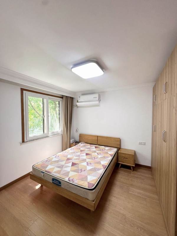 Housing image — Bedroom