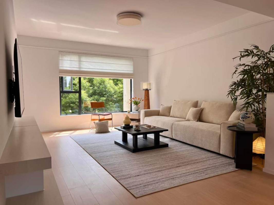 Housing image — Living Room