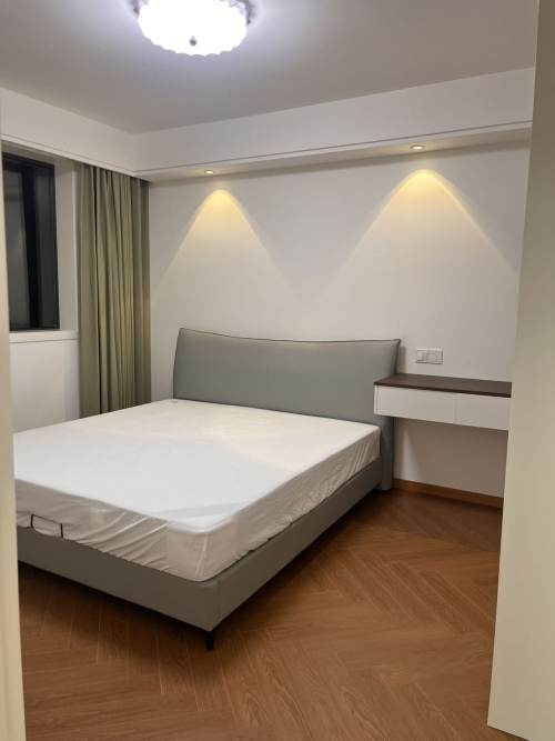 Housing image — Bedroom