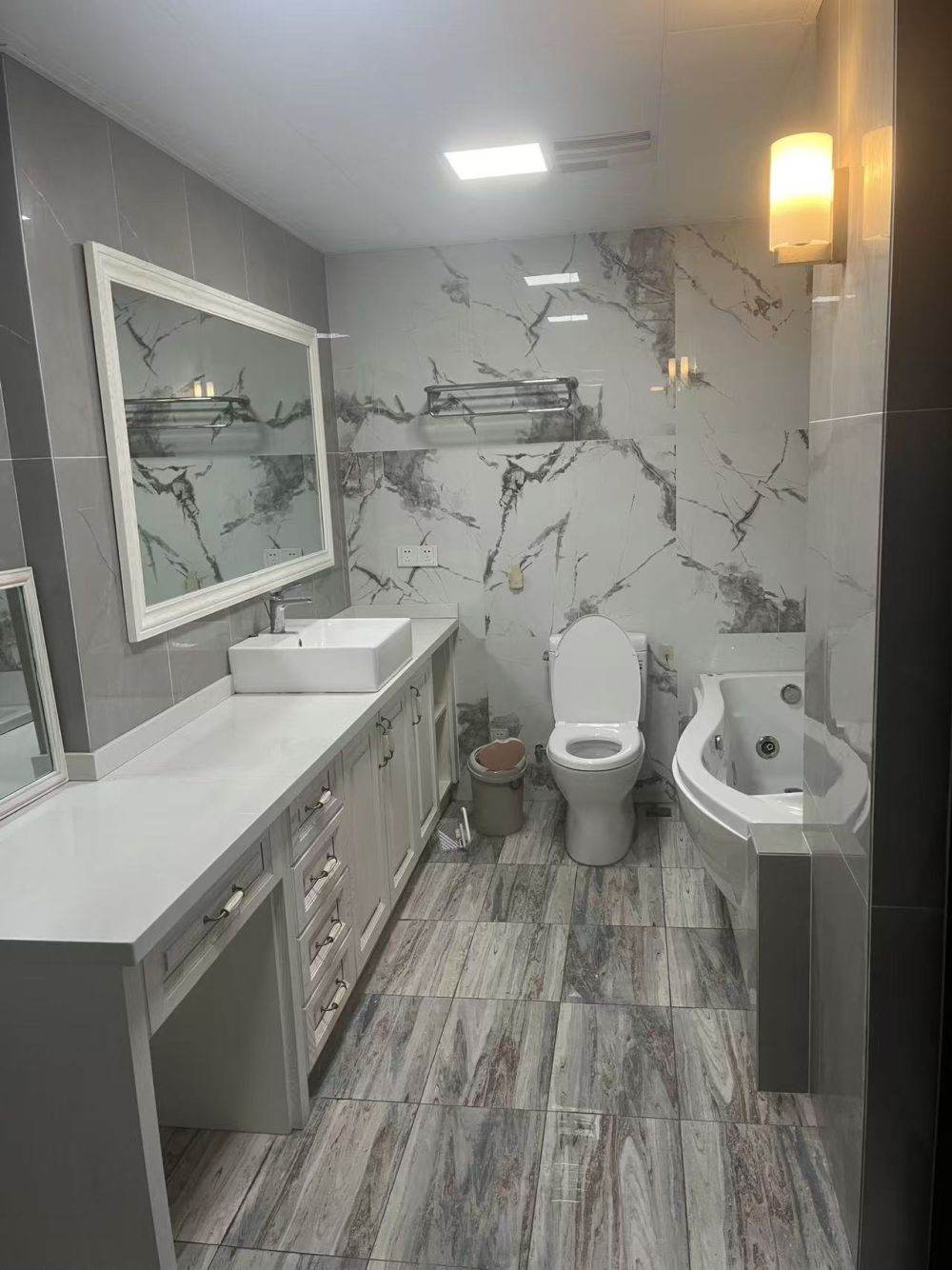 Housing image — Bathroom