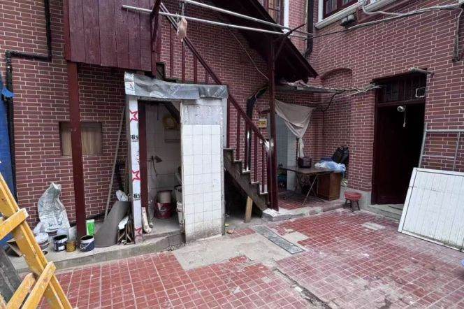 Studio Commercial Space in Jing'an (L7)