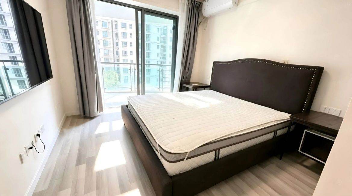 Housing image — Bedroom