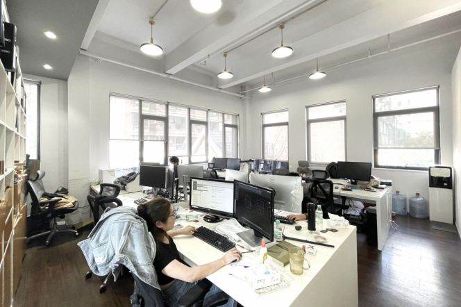 Spacious Studio Office at Xingfu Li (L10/L11)
