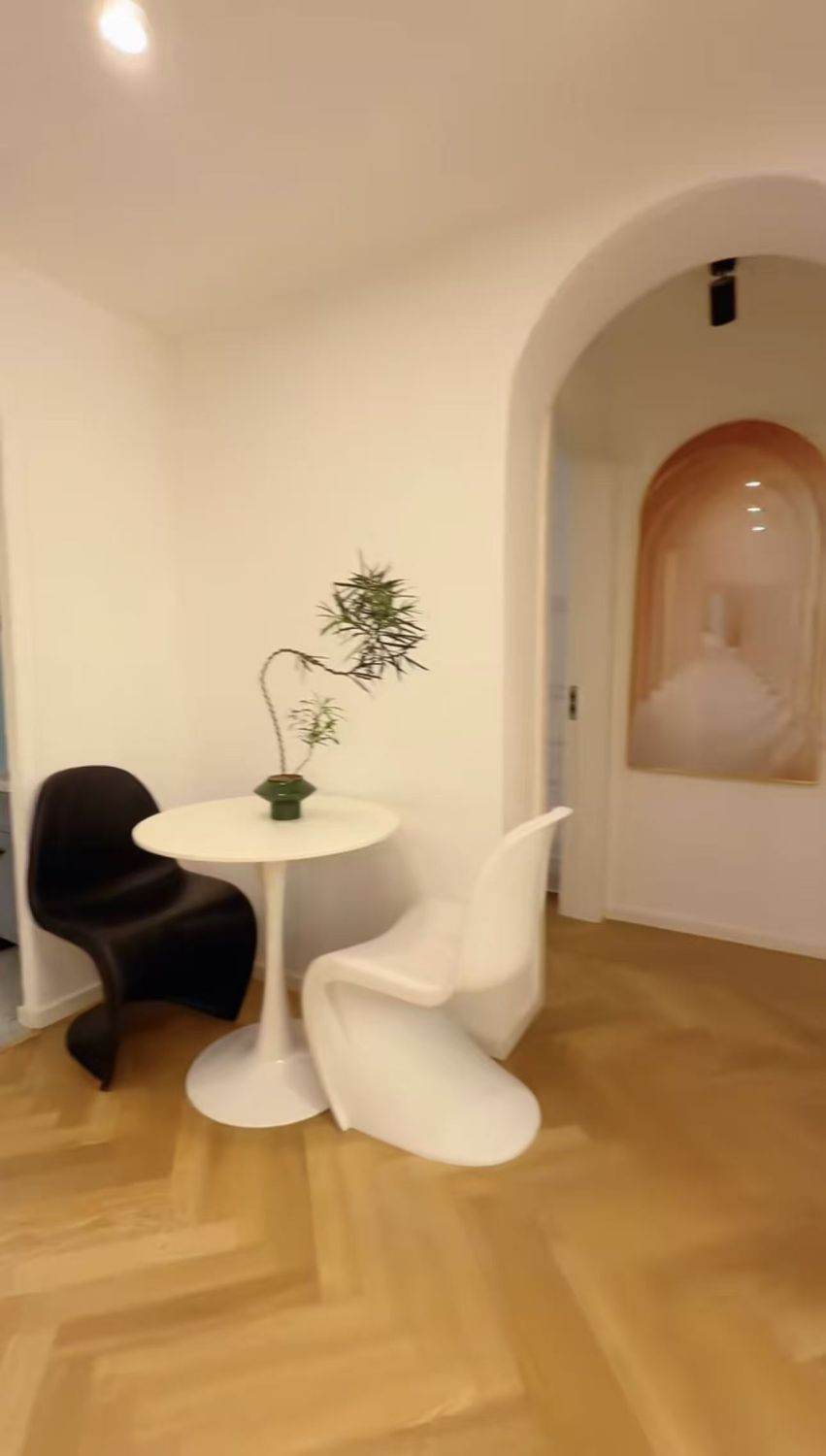 Housing image — Dining Area