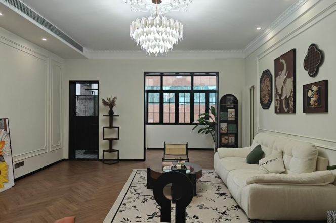 Spacious High-Ceiling Historic 2BR Apartment in Old Xuhui (L1/L7)