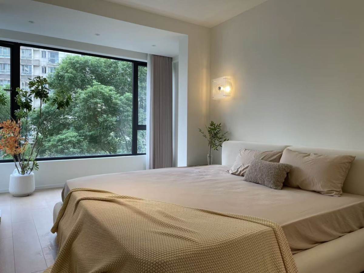 Housing image — Bedroom