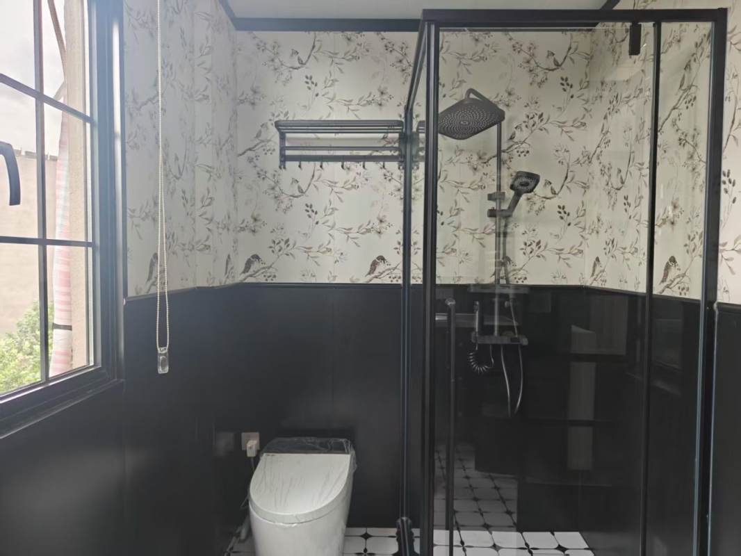 Housing image — Bathroom