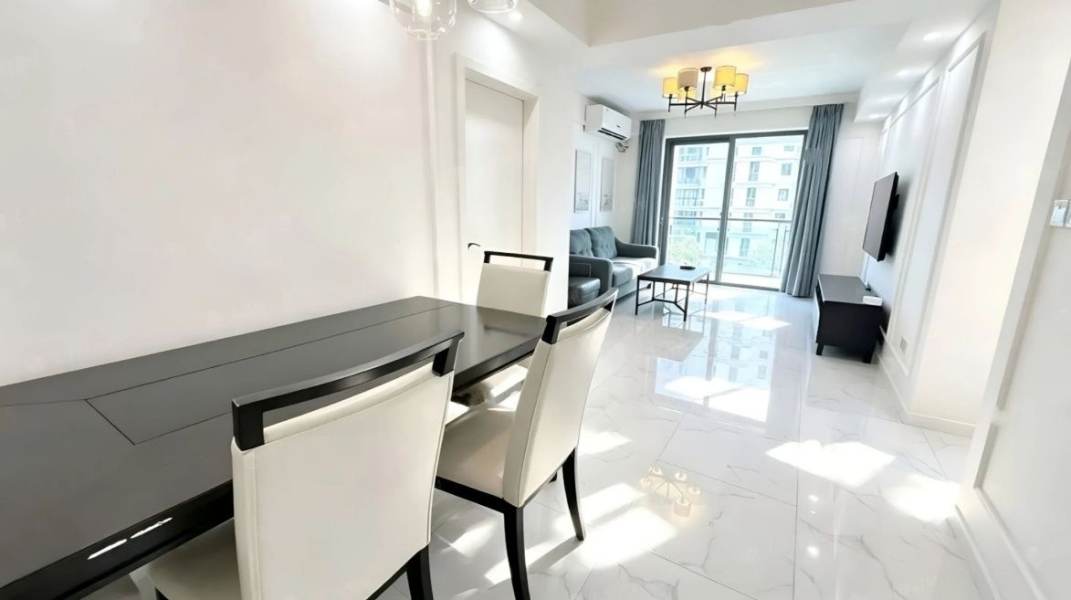 Housing image — Dining Area