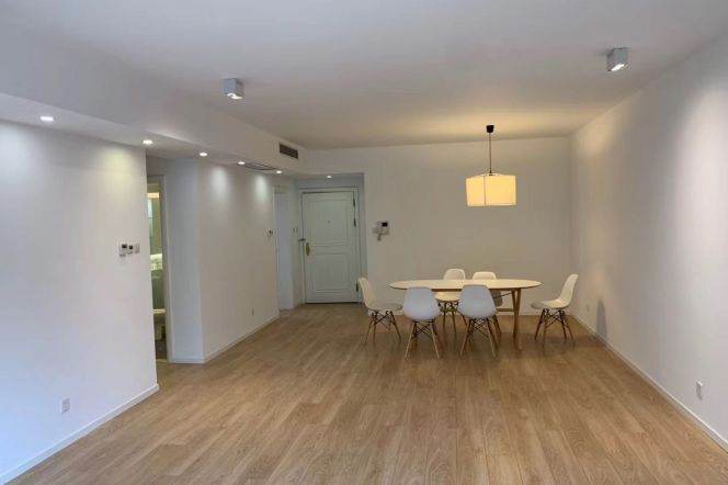 3BR Apartment in Old Xuhui (L1/L7)