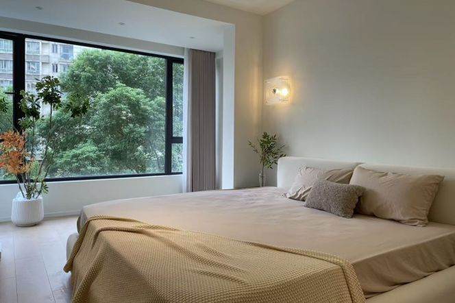 2BR Apartment near People's Square with Green View (L1/L2/L8)
