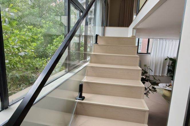 2BR Apartment near West Yan'An Rd Metro