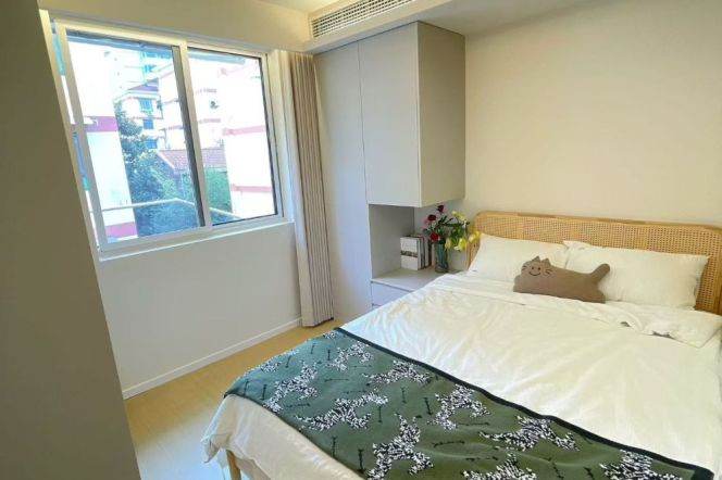 1BR Apartment near Jiangsu Rd Metro
