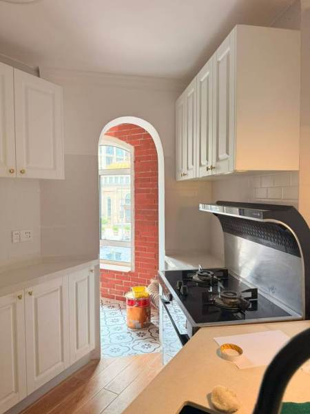 Housing image — Kitchen