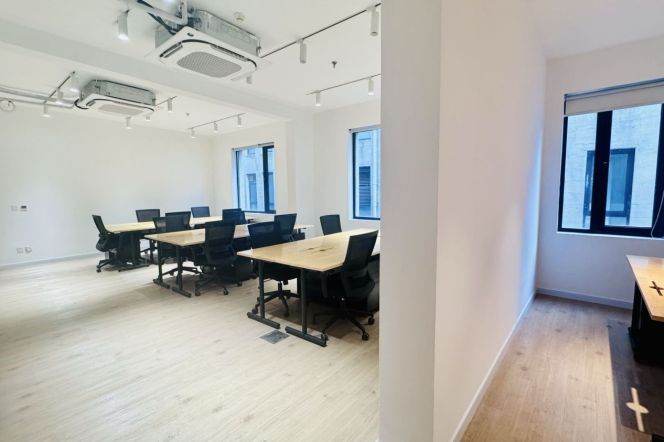 Spacious Studio Office at Surpass Court (L1)
