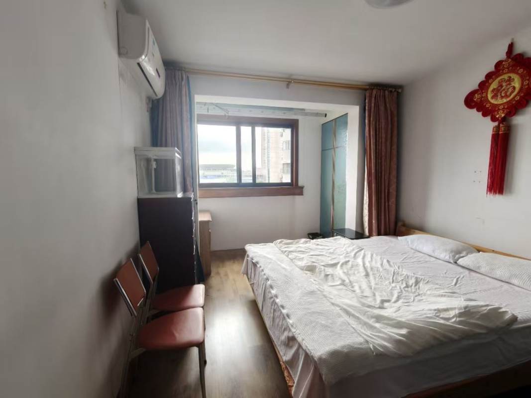 Housing image — Bedroom