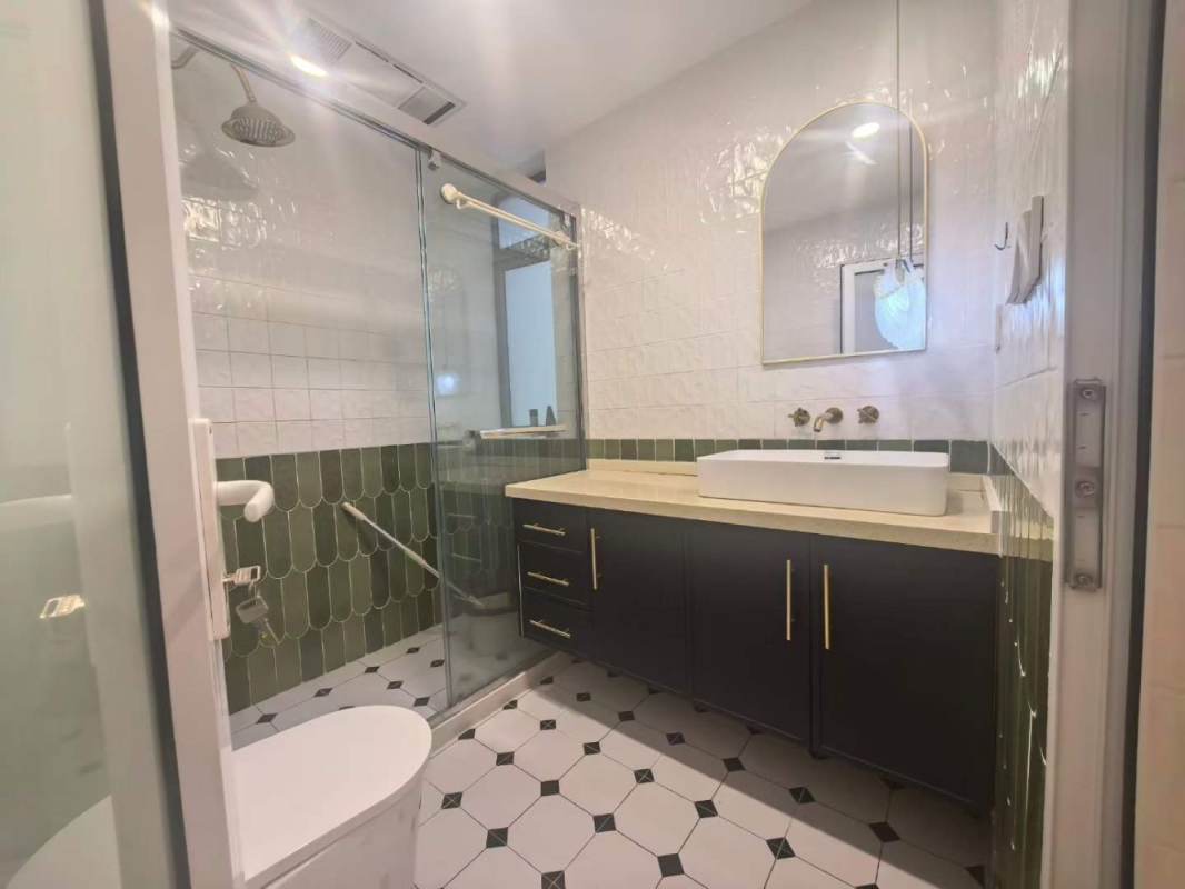Housing image — Bathroom