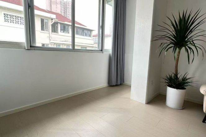 1BR Apartment in Old Xuhui (L1/L7/L9)