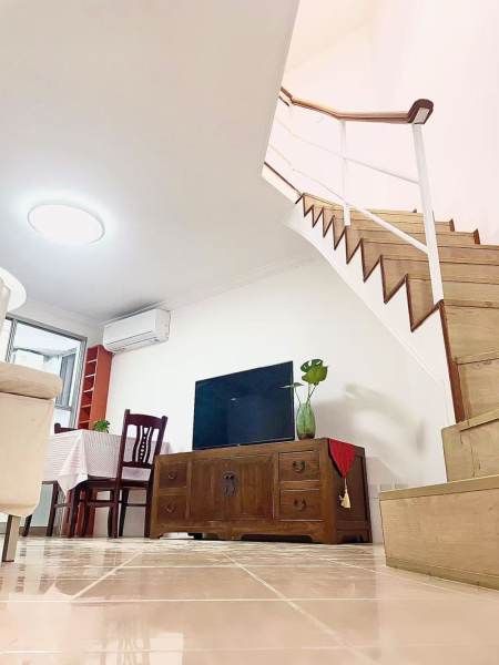 Housing image — Living Room