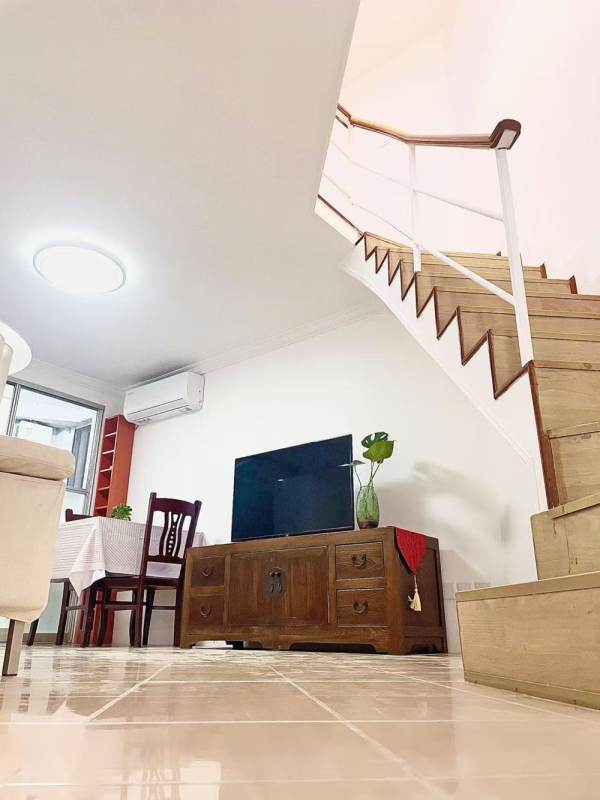 Housing image — Living Room