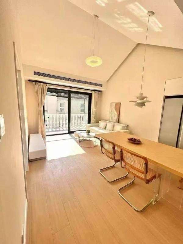 Housing image — Living Room